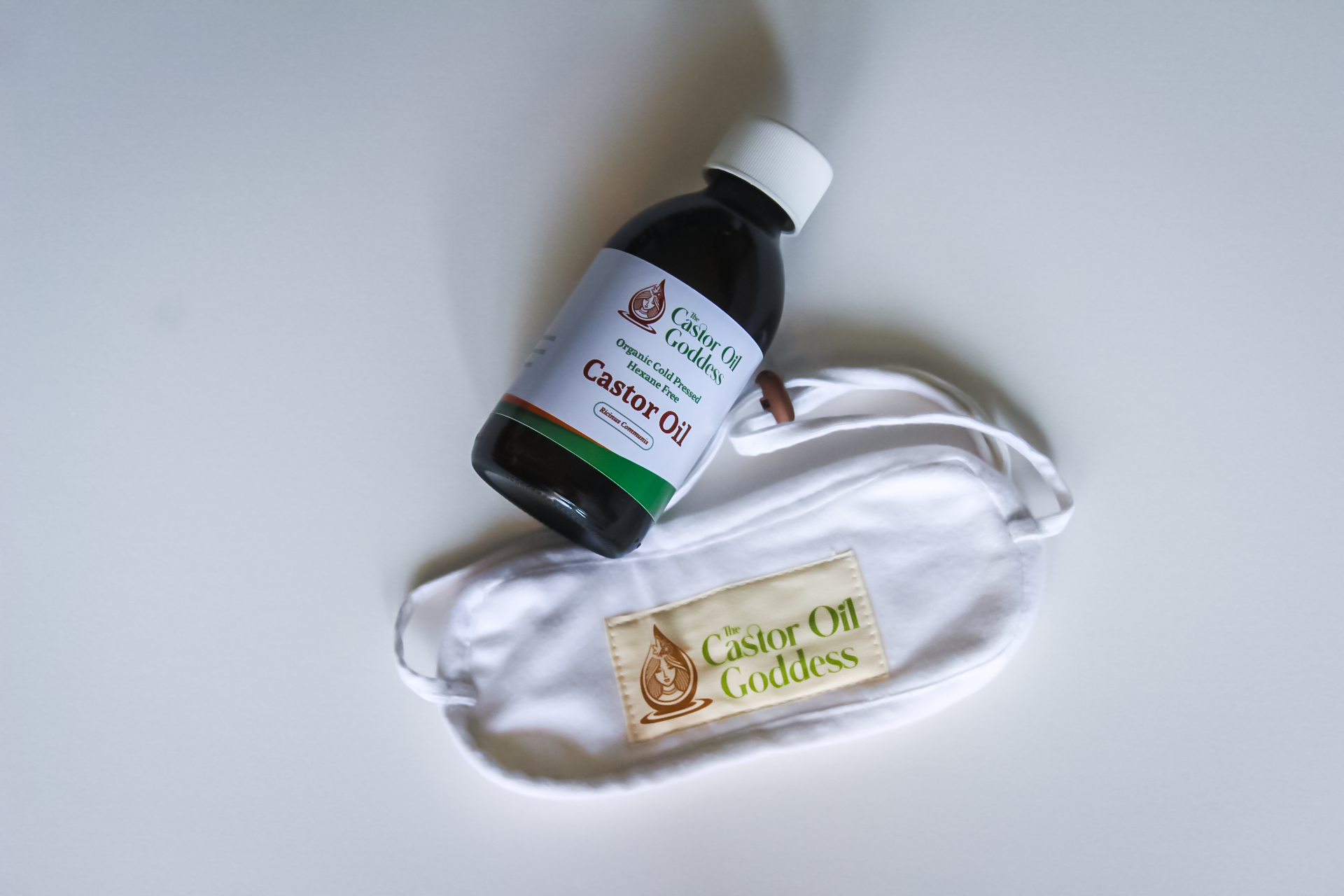 Combo 3: Mini Castor Oil Compress Pack (26cm x 11cm) & 200ml Castor Oil The Castor Oil Goddess